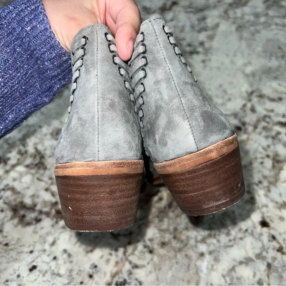 Vince Camuto Gray Stone Suede Pevista Slit Lace Ankle Heeled Bootie Size 5.5